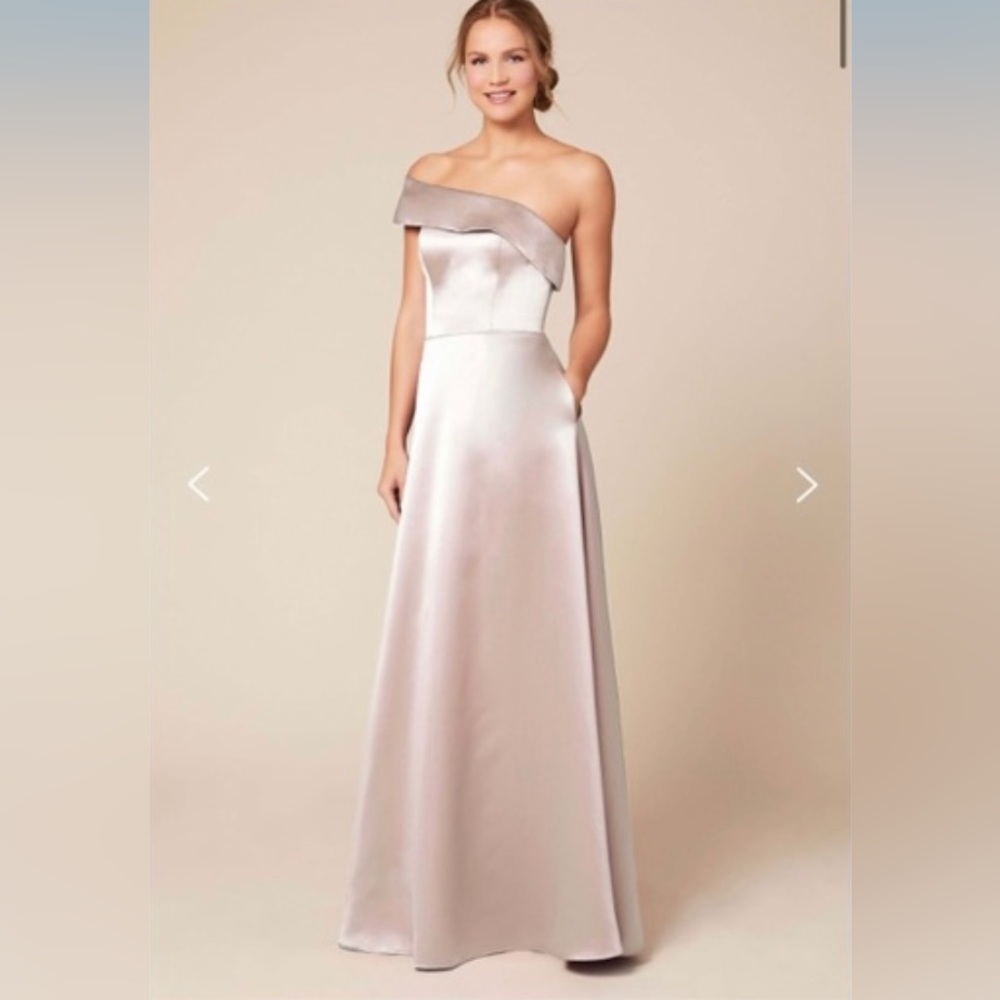 Dear Cleo One shoulder Gown